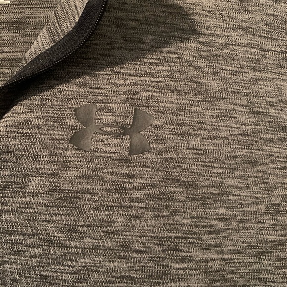 Boys Large Under Armour Pullover - Picture 3 of 4